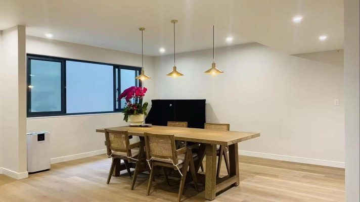 sàn nhựa giả gỗ cho nhà bếp
