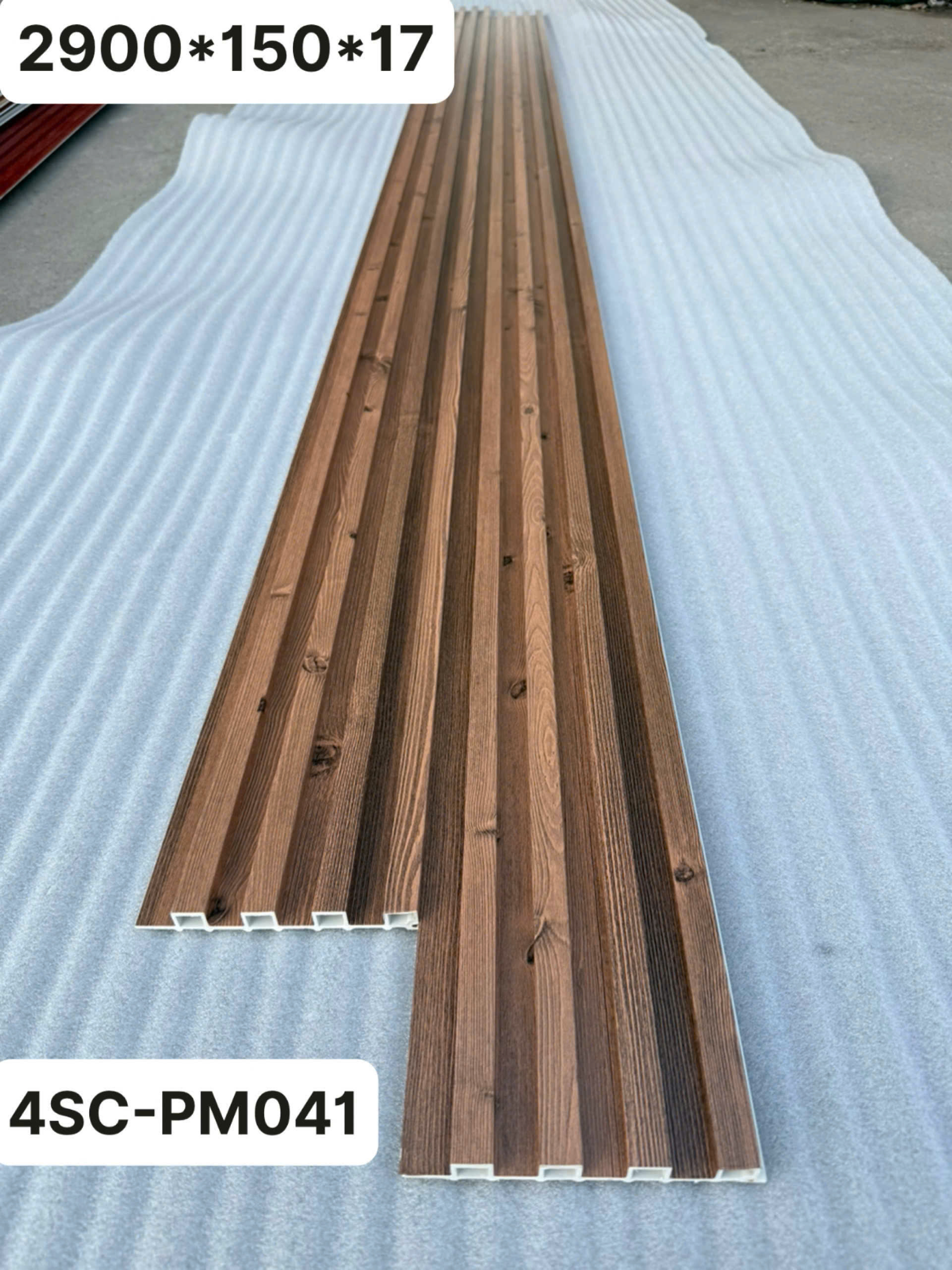tấm ốp 4 lam sóng
